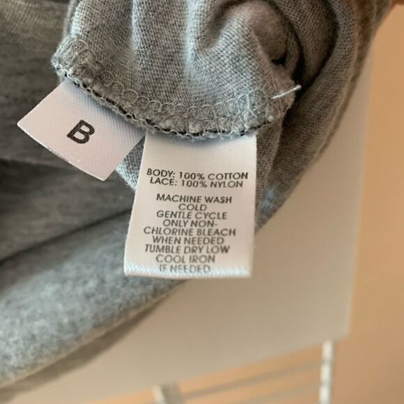 Loft t-shirt medium grey with black lace overlay - Picture 7 of 8